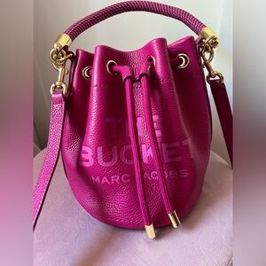 LISTED PRICE IS FIRM - pre owned AUTHENTIC Marc Jacobs Fuchsia Bucket Bag